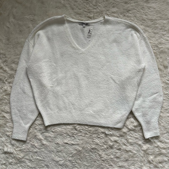 Madewell Wedged V-Neck Sweater Long Sleeve Slouchy Relaxed Winter White M NWT - Picture 4 of 12